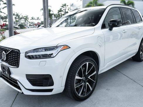 Used 2023 Volvo XC90 T8 Plus w/ Protection Package image 5