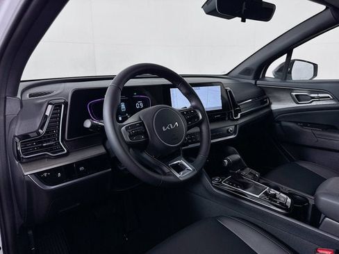 Certified 2025 Kia Sportage X-Line AWD/4WD image 9