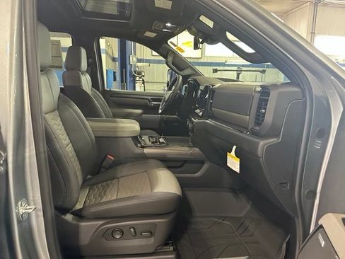 New 2026 Chevrolet Silverado 2500 ZR2 w/ LPO, Dark Essentials Package AWD/4WD image 26