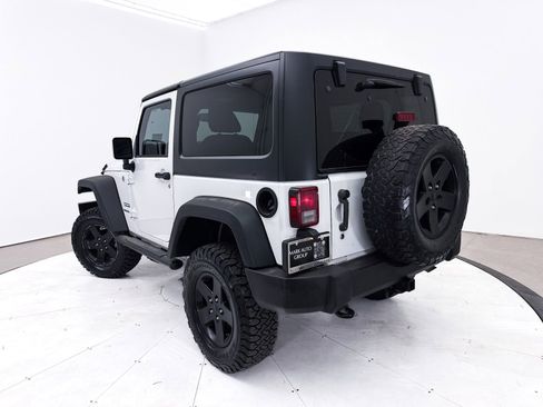 Used 2017 Jeep Wrangler Sport w/ Quick Order Package 24S AWD/4WD image 2