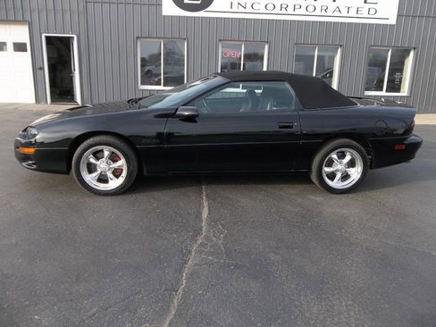 Used 2000 Chevrolet Camaro Z28 image 2