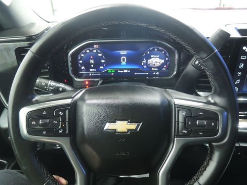 Used 2025 Chevrolet Silverado 1500 LT image 14
