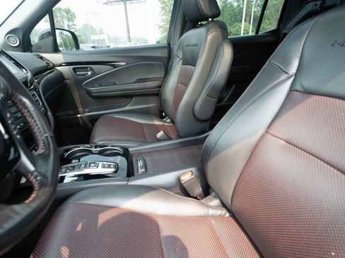Used 2023 Honda Ridgeline Black Edition image 10