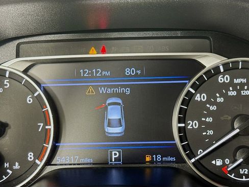 Used 2025 Nissan Altima 2.5 SV FWD image 15