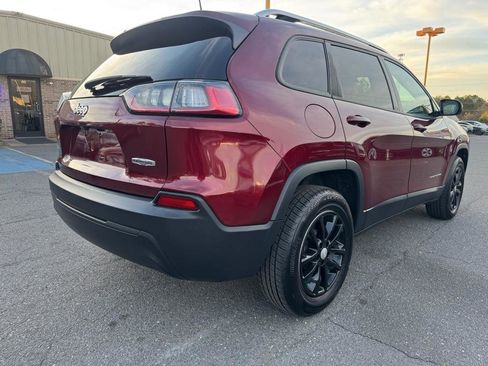 Used 2020 Jeep Cherokee Latitude w/ Cold Weather Group AWD/4WD image 6