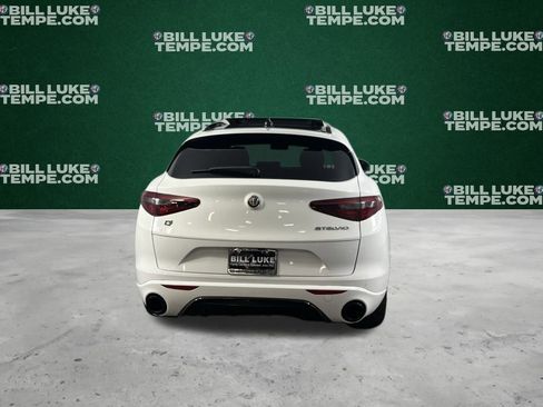 Used 2022 Alfa Romeo Stelvio Veloce image 7