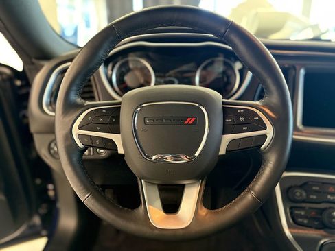 Used 2017 Dodge Challenger R/T Plus image 17