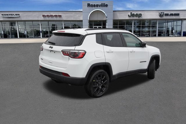 New 2027 Jeep Compass Latitude AWD/4WD image 3