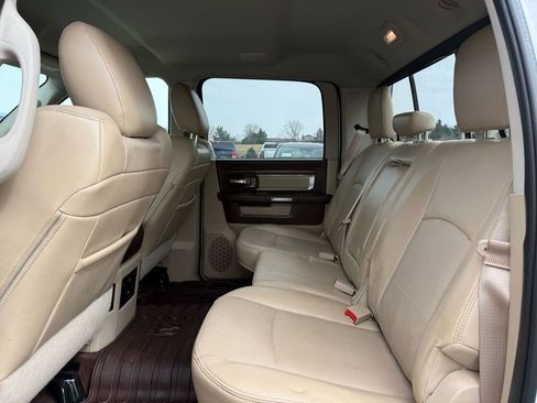 Used 2015 RAM 1500 Laramie w/ Convenience Group AWD/4WD image 17