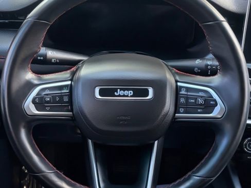 Used 2022 Jeep Compass Trailhawk w/ Trailhawk Elite Group AWD/4WD image 18
