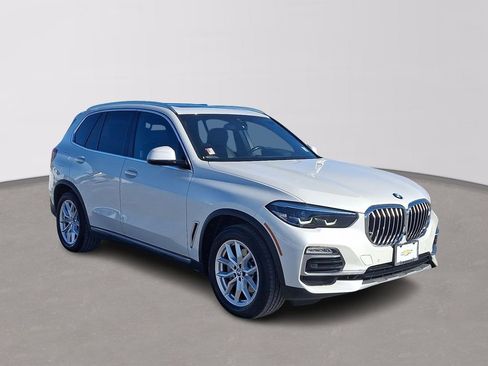 Used 2021 BMW X5 xDrive40i w/ Premium Package 2 image 3