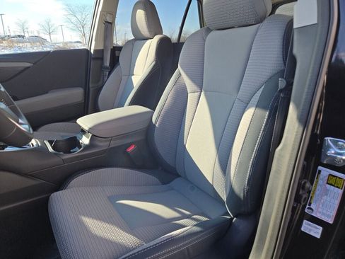 Certified 2025 Subaru Outback Premium w/ Popular Package #1A image 23