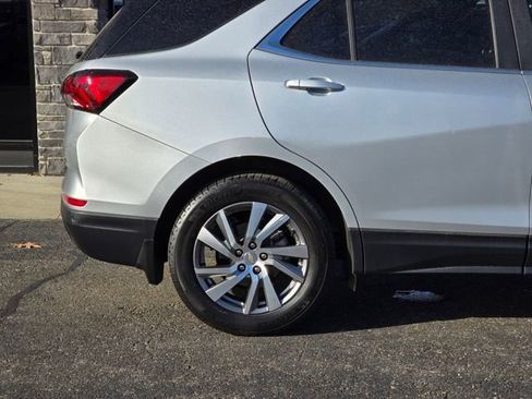 Used 2022 Chevrolet Equinox LT image 8