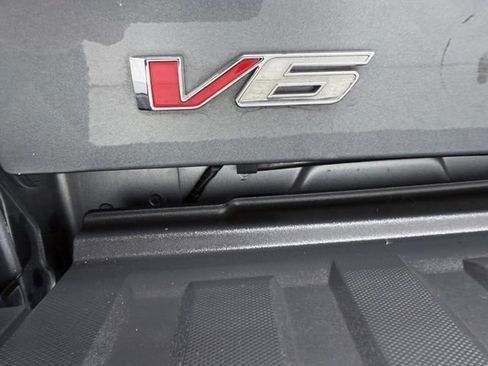 Used 2022 GMC Canyon Elevation w/ Trailering Package RWD image 11