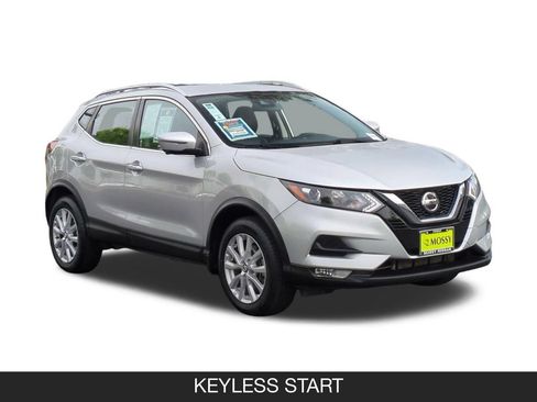 Used 2022 Nissan Rogue Sport SV w/ Technology Package AWD/4WD image 2