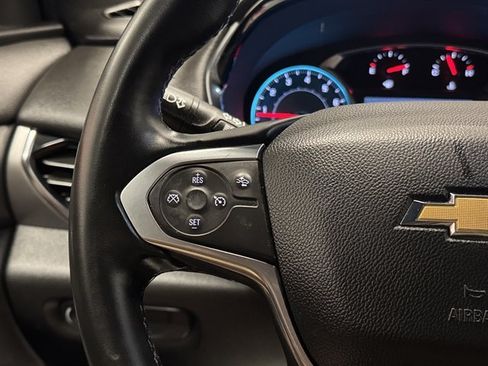 Used 2023 Chevrolet Traverse LT AWD/4WD image 27