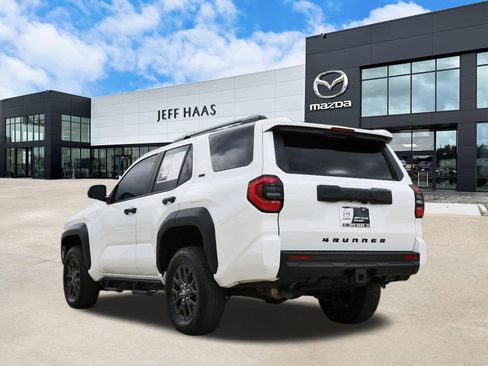 Used 2025 Toyota 4Runner SR5 image 2