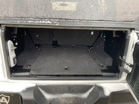 Used 2023 Jeep Wrangler Sport image 21