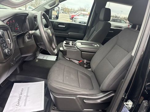 Used 2021 Chevrolet Silverado 2500 Custom w/ Custom Convenience Package image 11