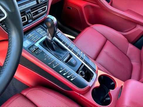 Used 2021 Porsche Macan GTS image 14