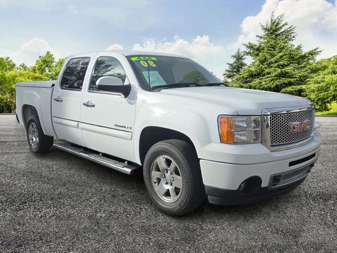 Used 2008 GMC Sierra 1500 Denali image 1