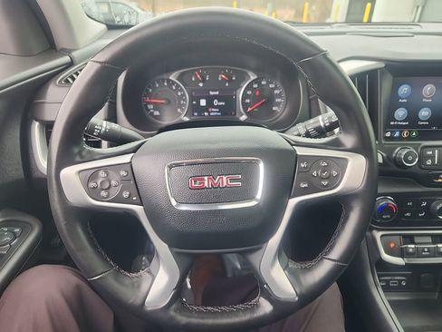 Used 2023 GMC Terrain SLT w/ Infotainment Package II image 20