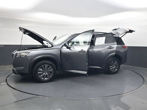 Used 2025 Nissan Pathfinder SV FWD image 50