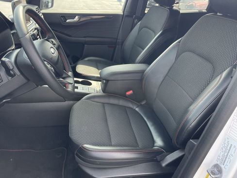 Used 2023 Ford Escape ST-Line AWD/4WD image 11