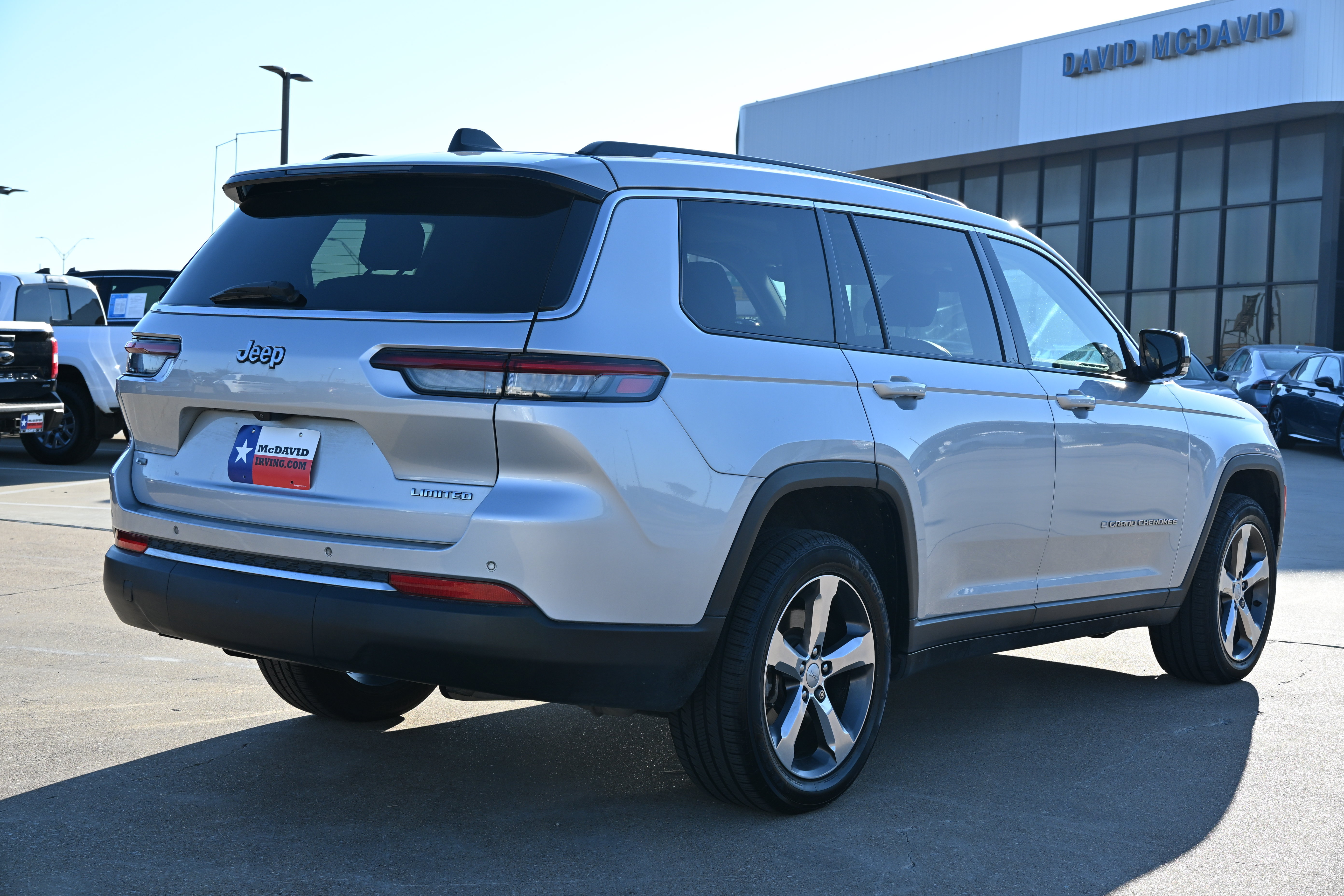 Used 2021 Jeep Grand Cherokee L Limited RWD image 6