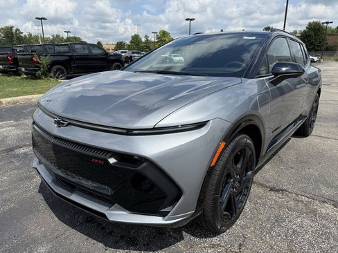 New 2025 Chevrolet Equinox EV RS image 3