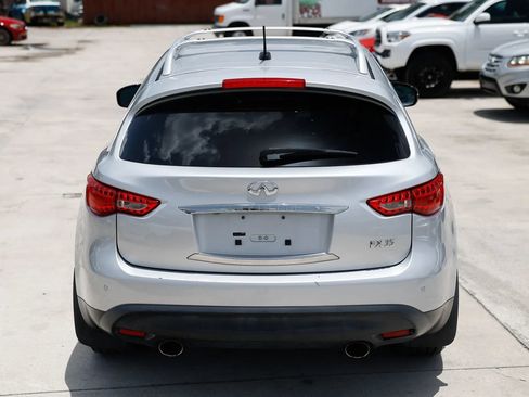 Used 2011 INFINITI FX35 2WD w/ Premium Pkg image 6