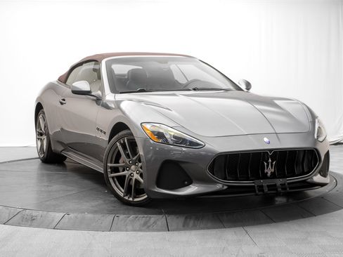 Used 2018 Maserati GranTurismo MC RWD image 9