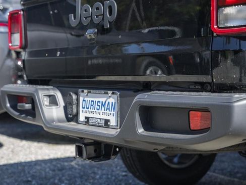 New 2025 Jeep Gladiator Sport w/ Premium Package image 7