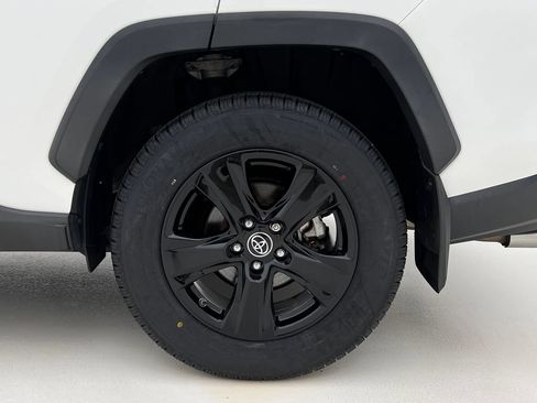 Used 2019 Toyota RAV4 XLE w/ All Weather Liner Package AWD/4WD image 27
