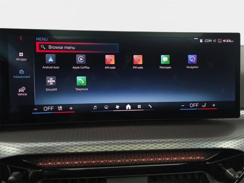 Used 2025 BMW 440i xDrive Coupe w/ Premium Package image 24