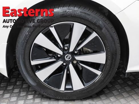 Used 2022 Nissan Altima 2.5 SV w/ SV Premium Package AWD/4WD image 29