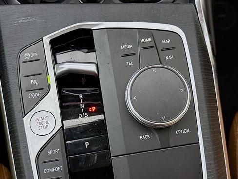 New 2026 BMW 330i xDrive Sedan w/ Convenience Package image 17