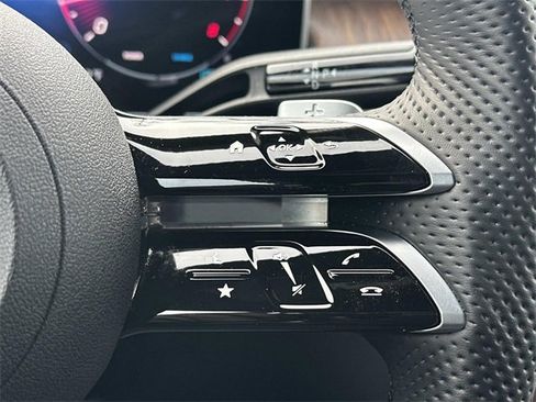 Certified 2025 Mercedes-Benz GLC 300 4MATIC image 22