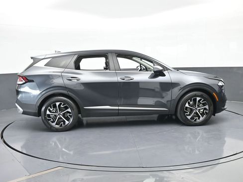 Used 2023 Kia Sportage EX image 7