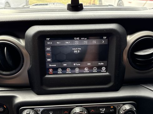 Used 2021 Jeep Wrangler Unlimited Sport image 16