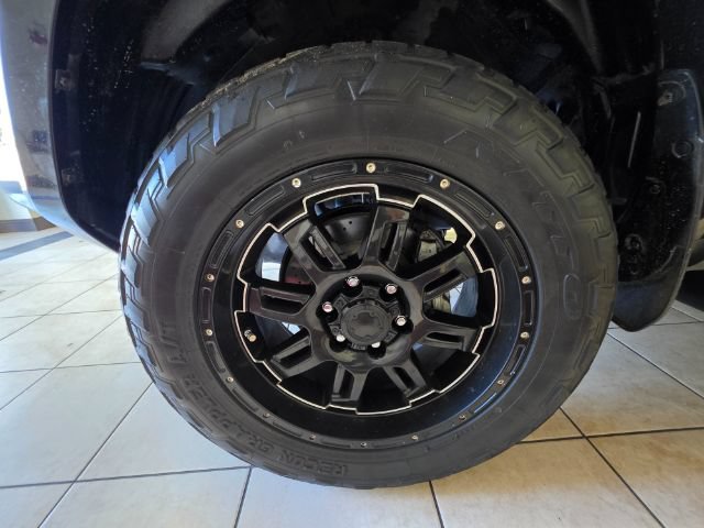 Used 2020 Toyota 4Runner SR5 RWD image 19