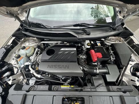 Used 2024 Nissan Rogue Platinum w/ Platinum Premium Package image 31