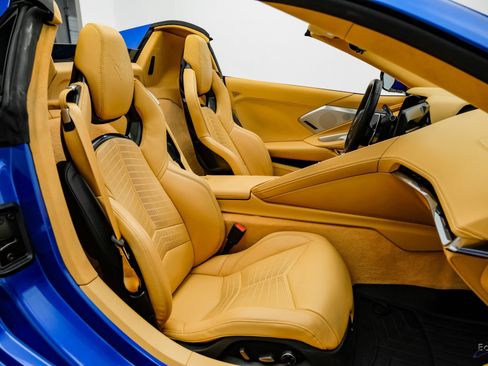 Used 2020 Chevrolet Corvette Stingray Premium Conv w/ 3LT Preferred Equipment Group image 57