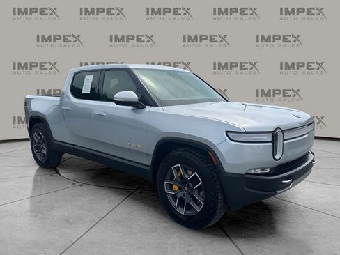 Used 2022 Rivian R1T Launch Edition image 7