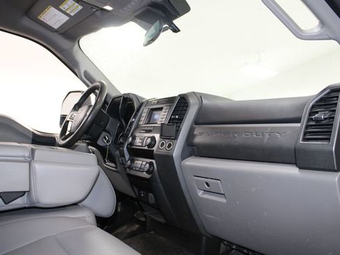 Used 2021 Ford F550 4x4 Regular Cab Super Duty image 19