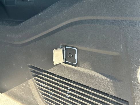 Used 2023 Chevrolet Suburban RST AWD/4WD image 16