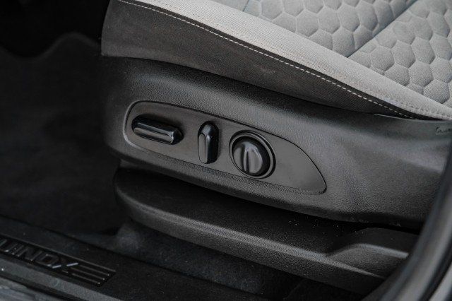 Used 2021 Chevrolet Equinox LS w/ LS Convenience Package FWD image 28
