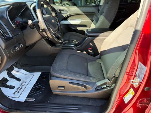 Used 2021 Chevrolet Colorado LT image 15