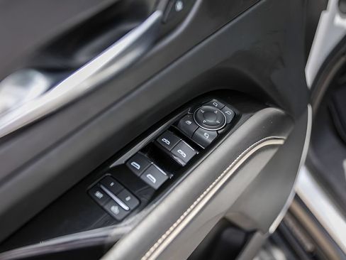 Used 2023 Cadillac Escalade Sport Platinum AWD/4WD image 23