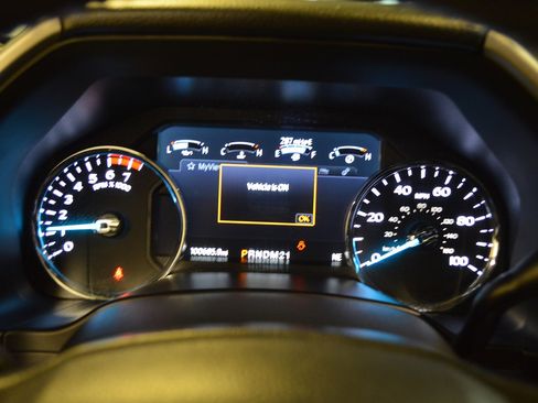 Used 2020 Ford F250 Lariat w/ Lariat Value Package image 17